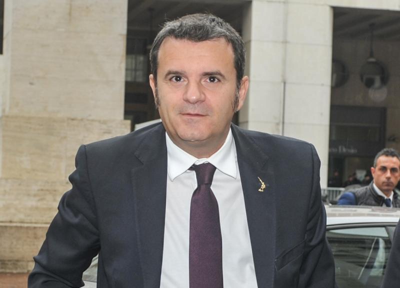 Centinaio ha una proposta innovativa per le concessioni demaniali alle spiagge Centinaio ha una proposta innovativa per le concessioni demaniali alle spiagge