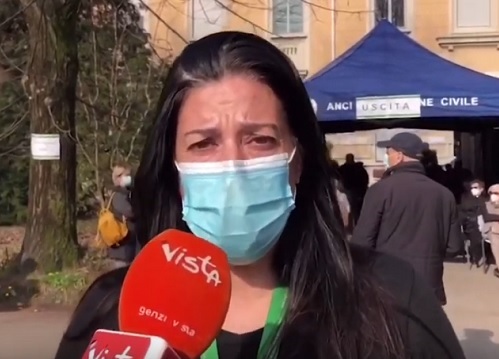 Vaccini, il Niguarda: “Anche oggi un disguido, ci siamo riorganizzati”. VIDEO Vaccini, il Niguarda: “Anche oggi un disguido, ci siamo riorganizzati”. VIDEO