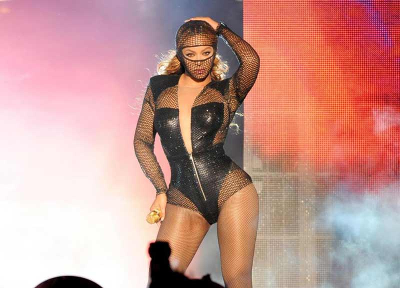 Beyoncè star dei Grammy Award in onore delle proteste razziali Beyoncè star dei Grammy Award in onore delle proteste razziali