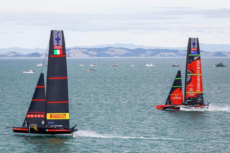 America’s Cup, notte di colpi di scena: disastro Luna Rossa, New Zeland 5 a 3 America’s Cup, notte di colpi di scena: disastro Luna Rossa, New Zeland 5 a 3