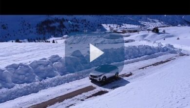 Nuovo Peugeot 3008 Hybrid 4, testato al Passo del Tonale