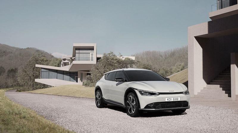 Svelate le prime immagini del nuovo crossover Kia EV6