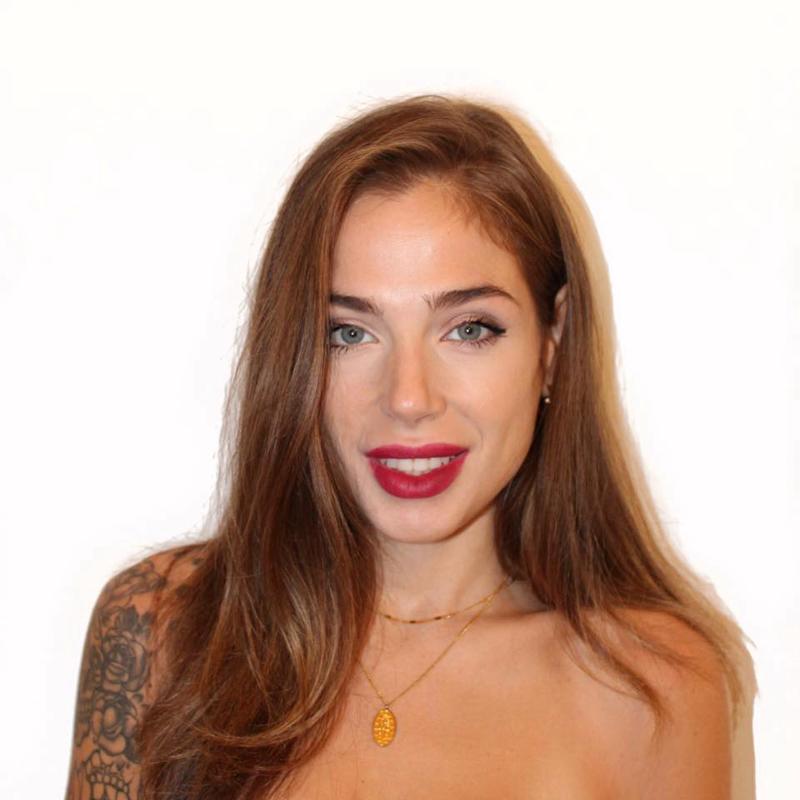 Aurora Betti:“Ho trovato la mia vera madre su Fb ma non è andata come pensavo” Aurora Betti:“Ho trovato la mia vera madre su Fb ma non è andata come pensavo”
