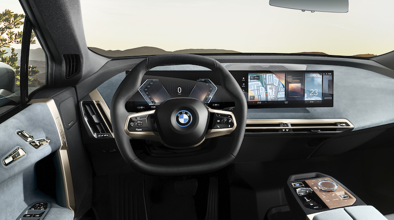 Con il nuovo iDrive, salire su una BMW è come essere nel futuro Con il nuovo iDrive, salire su una BMW è come essere nel futuro