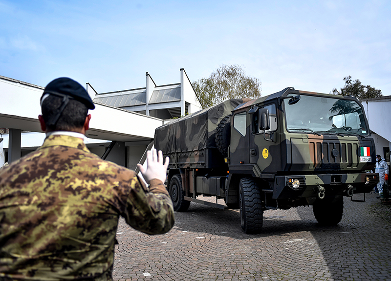 Covid, il 18 marzo e quei morti bruciati a Bergamo: i dubbi sulle cremazioni Covid, il 18 marzo e quei morti bruciati a Bergamo: i dubbi sulle cremazioni