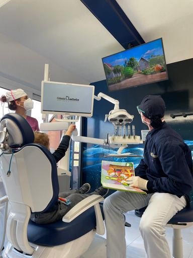 Bambini e salute: primi modelli per una corretta igiene orale sono i genitori