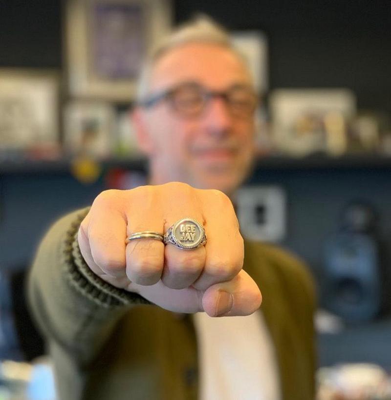 Asta benefica su ebay, Deejay per Dynamo al via dal 20 marzo Asta benefica su ebay, Deejay per Dynamo al via dal 20 marzo