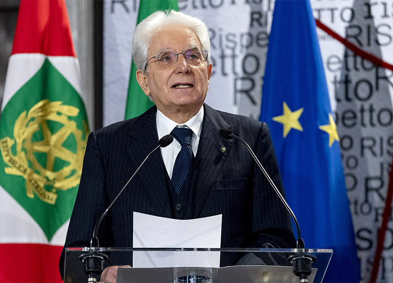 Draghi, il Quirinale s’allontana: l’operazione Letta blinda il Mattarella Bis Draghi, il Quirinale s’allontana: l’operazione Letta blinda il Mattarella Bis
