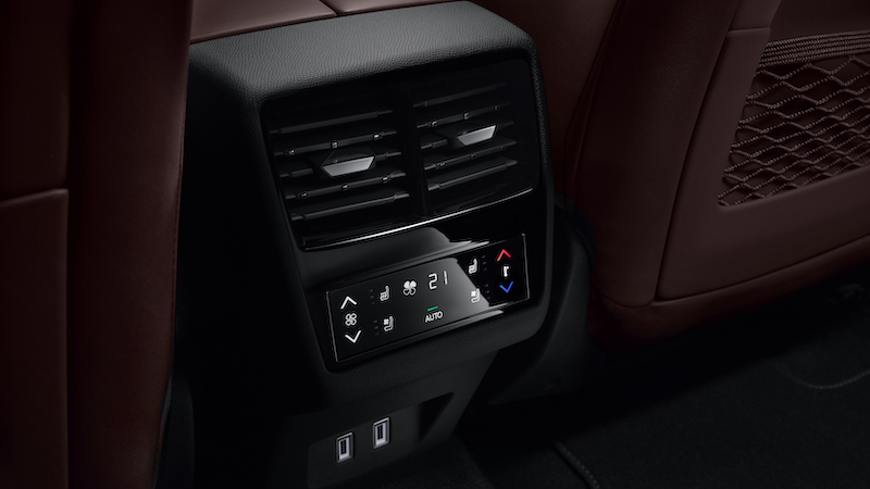 DS 9 E-TENSE: la nuova dimensione dello spazio riservato ai passeggeri.