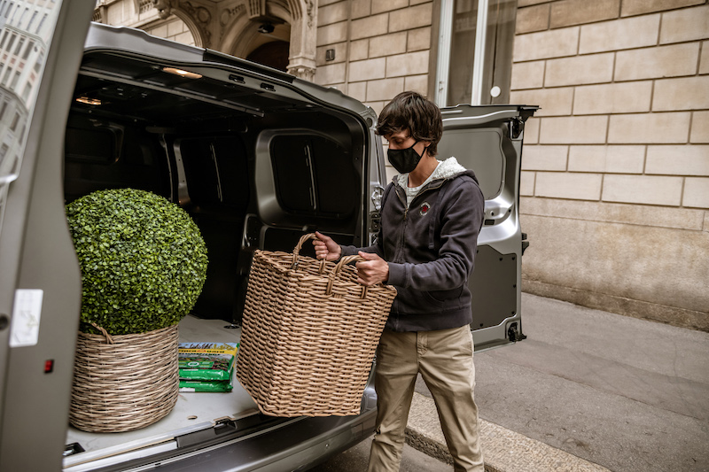 Nuovo Peugeot e-Expert, nato per un trasporto 100% green Nuovo Peugeot e-Expert, nato per un trasporto 100% green