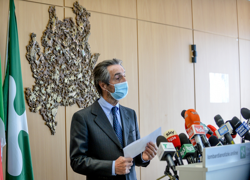 Caos vaccini in Lombardia, Fontana azzera i vertici di Aria Caos vaccini in Lombardia, Fontana azzera i vertici di Aria