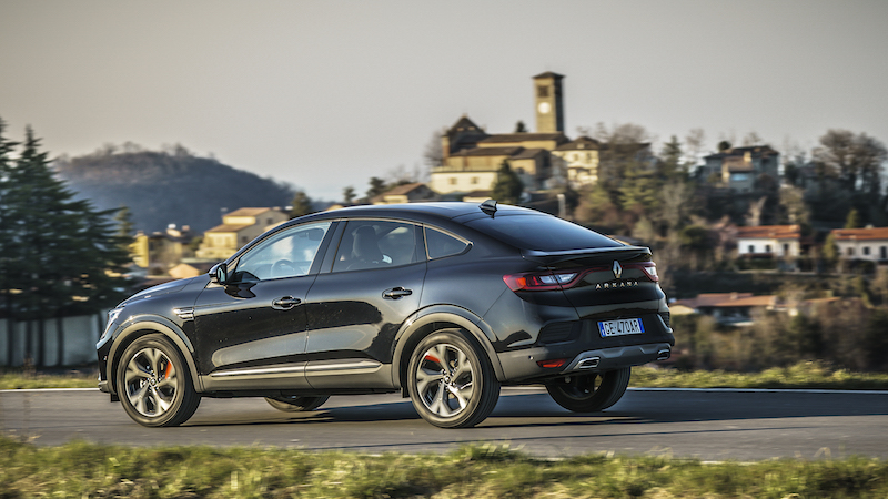 Nuovo Renault Arkana, il suv coupé alla portata di tutti