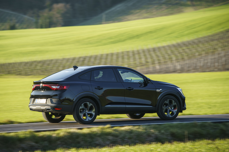 Nuovo Renault Arkana, il suv coupé alla portata di tutti