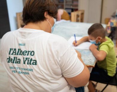 Covid e famiglie in povertà, Albero della vita attiva il sostegno psicologico