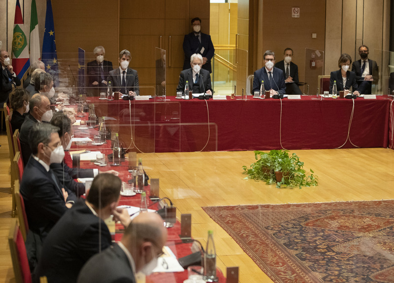 Giustizia, l’appello di Mattarella: “Servono le riforme”