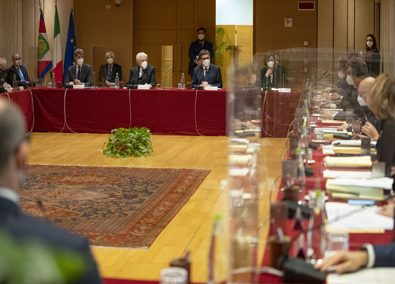 Giustizia, l’appello di Mattarella: “Servono le riforme”