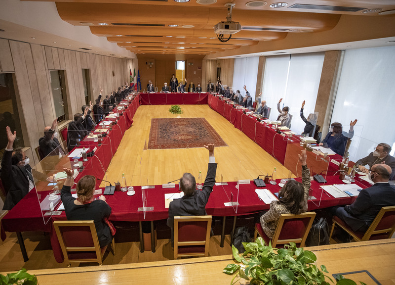 Giustizia, l’appello di Mattarella: “Servono le riforme”