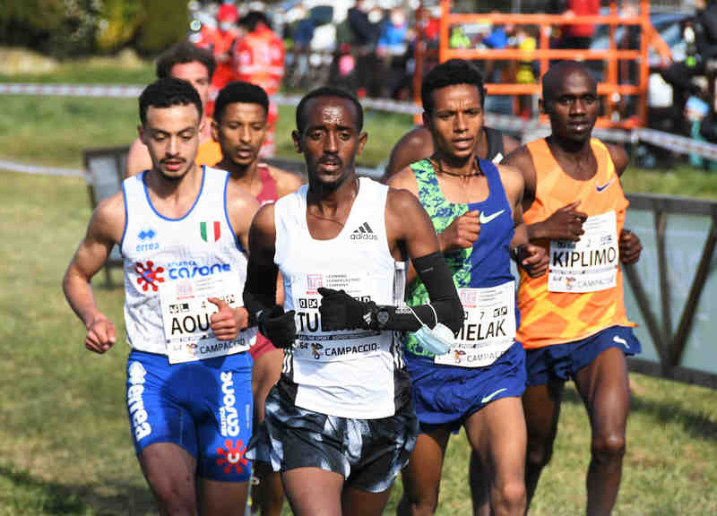 Campaccio Cross Contry 2021 maschile vince l’ugandese Jacob Kiplino