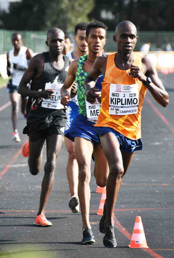 Campaccio Cross Contry 2021 maschile vince l’ugandese Jacob Kiplino