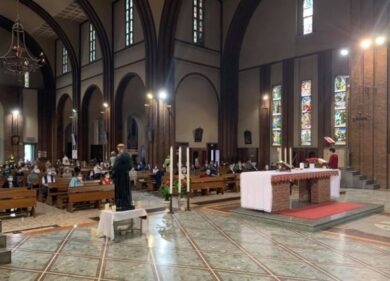 Diocesi di Milano mette a disposizione parrocchie e oratori per vaccinazioni