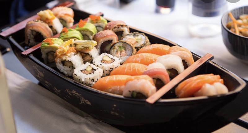 Un ristoro chiamato sushi? Un imprenditore combatte la crisi così Un ristoro chiamato sushi? Un imprenditore combatte la crisi così