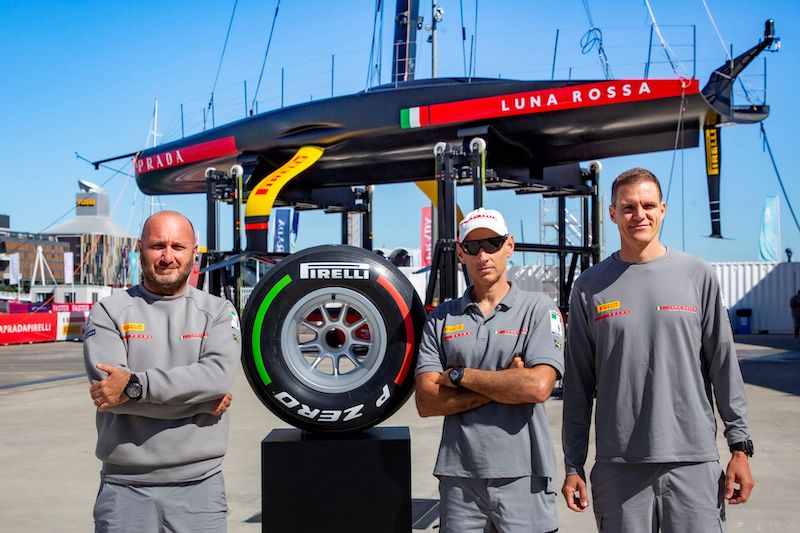 Pirelli: all’asta un pneumatico da formula 1 firmato dal Team Luna Rossa Pirelli: all’asta un pneumatico da formula 1 firmato dal Team Luna Rossa