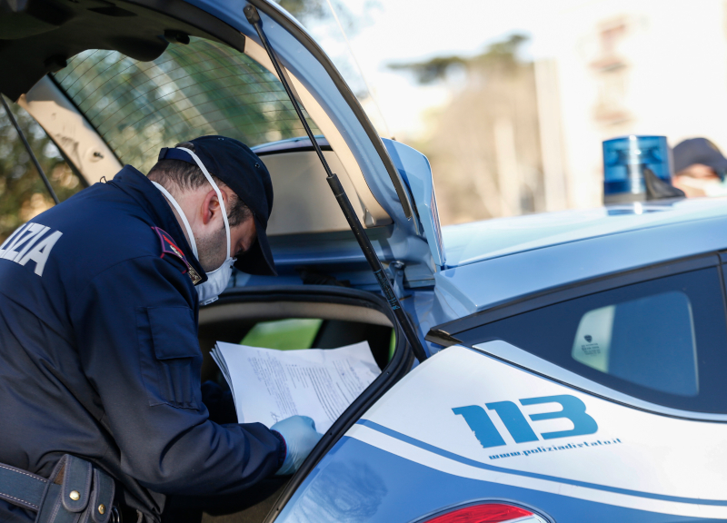 “Ho smarrito la carta d’identità”. Arrestata al Commissariato, era ricercata “Ho smarrito la carta d’identità”. Arrestata al Commissariato, era ricercata