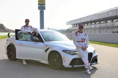 Giovinazzi e Räikkönen in pista con l’Alfa Romeo GTAm