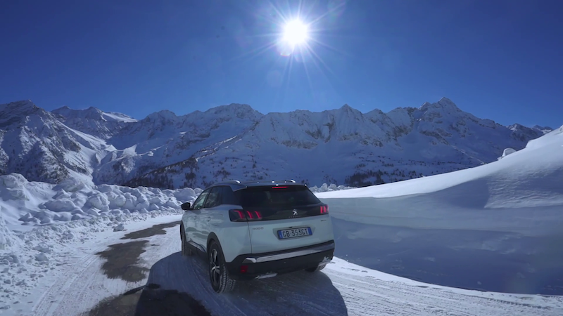 Peugeot 3008: con il sistema HADAC le discese non sono un problema Peugeot 3008: con il sistema HADAC le discese non sono un problema