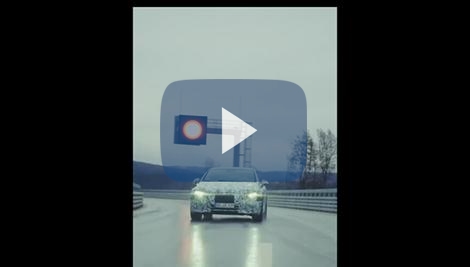 Mercedes: Eva Greiner scende in pista con la nuova EQS Mercedes: Eva Greiner scende in pista con la nuova EQS