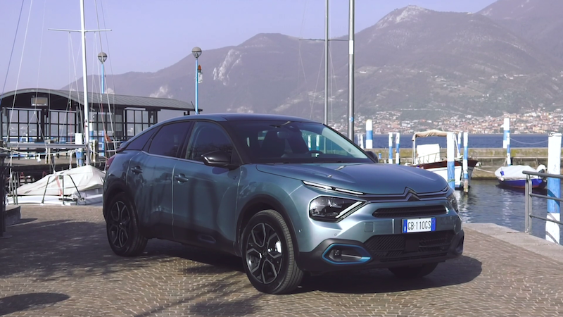 Alla scoperta del lago d’Iseo con la Nuova Citroën ë-C4-100% ëlectric Alla scoperta del lago d’Iseo con la Nuova Citroën ë-C4-100% ëlectric