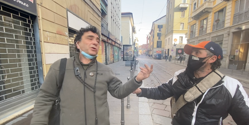 Incendio vicino al museo Diocesano, viaggio tra i clochard di Ticinese. VIDEO Incendio vicino al museo Diocesano, viaggio tra i clochard di Ticinese. VIDEO