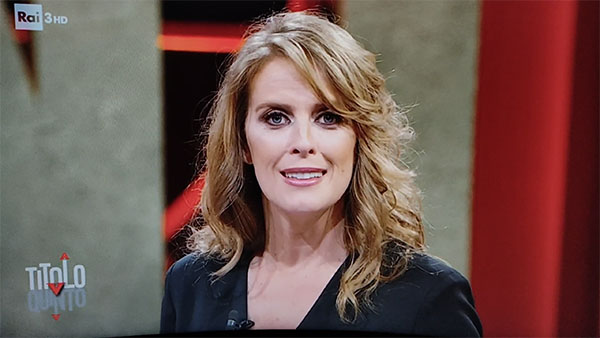 Galleria foto 'Ascolti tv, Titolo V chiude in anticipo. Clamoroso annuncio in diretta: video' - foto 1