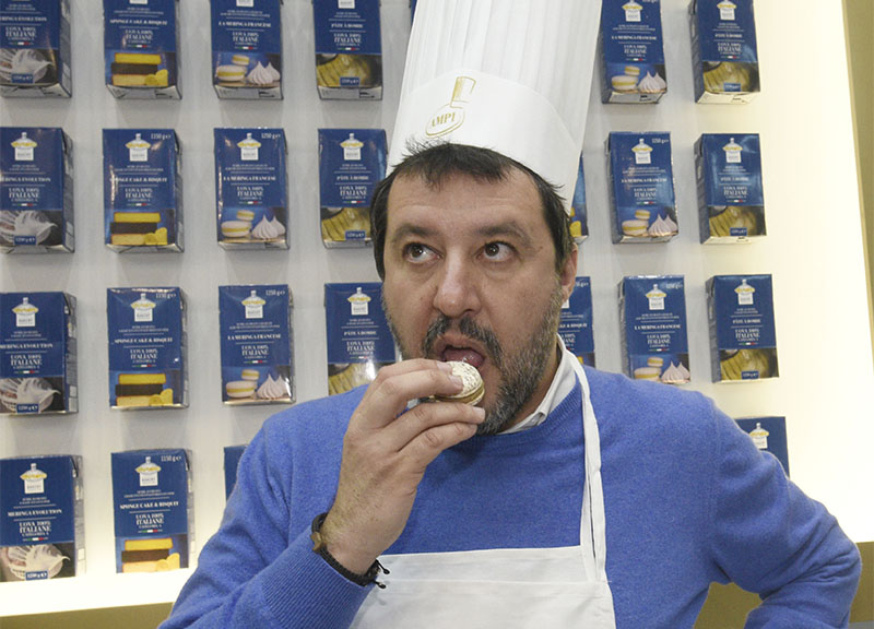 Da Meloni ai “gastro-post” di Salvini: la politica si fa col cibo (social) Da Meloni ai “gastro-post” di Salvini: la politica si fa col cibo (social)