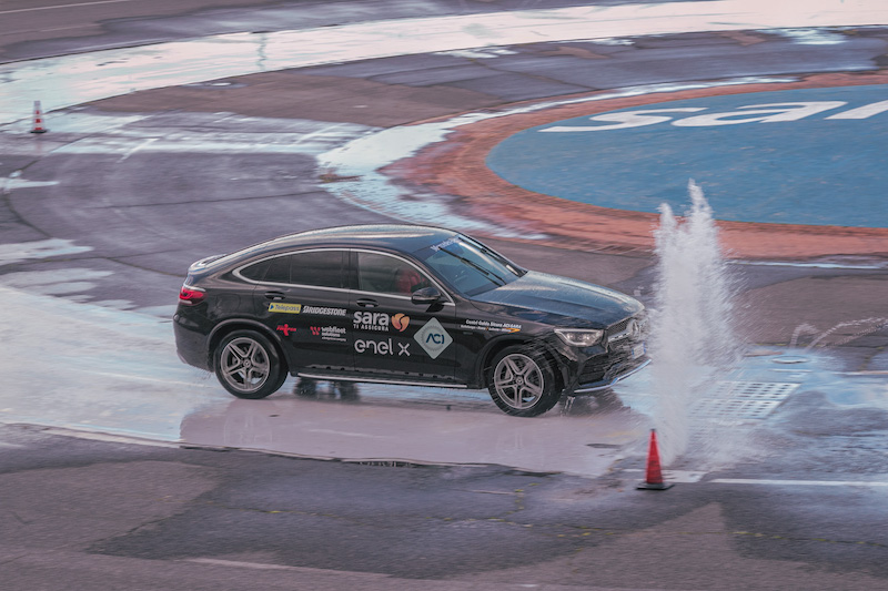 Mercedes-Benz Italia partner dei Centri di Guida Sicura Aci Mercedes-Benz Italia partner dei Centri di Guida Sicura Aci