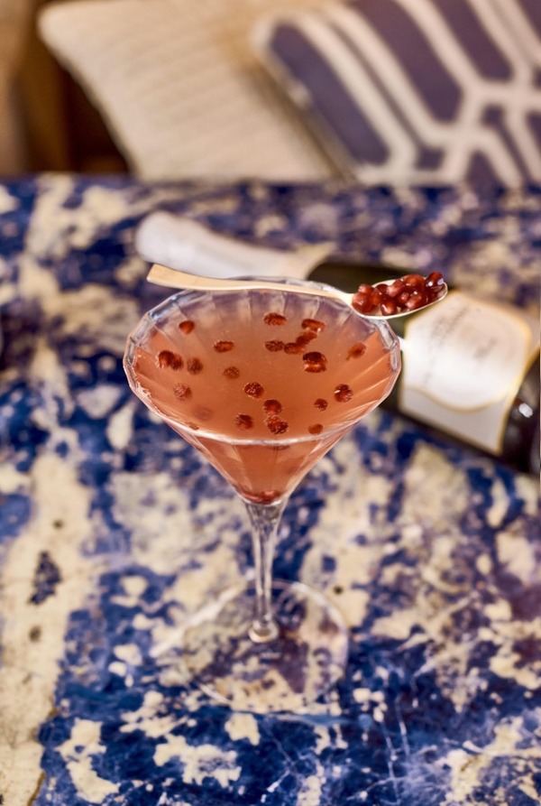 Pasqua in zona rossa, ecco i 5 cocktail Champagne da preparare anche a casa Pasqua in zona rossa, ecco i 5 cocktail Champagne da preparare anche a casa