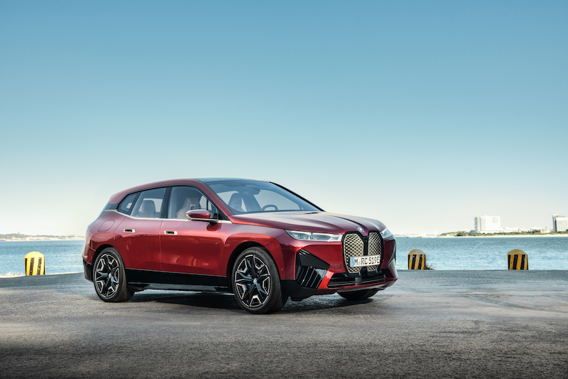 Le nuove  BMW iX aprono una nuova era della mobilità.