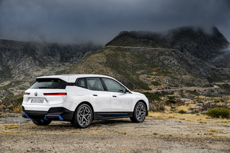 Le nuove  BMW iX aprono una nuova era della mobilità.