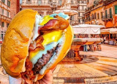 Burger “porn” a Verona, con Golocious prosegue la sfida di due foodinfluencer