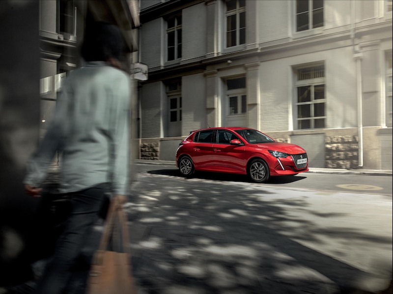 Nuova Peugeot 208 PureTech 75, arrivano gli allestimenti Allure e Allure Pack