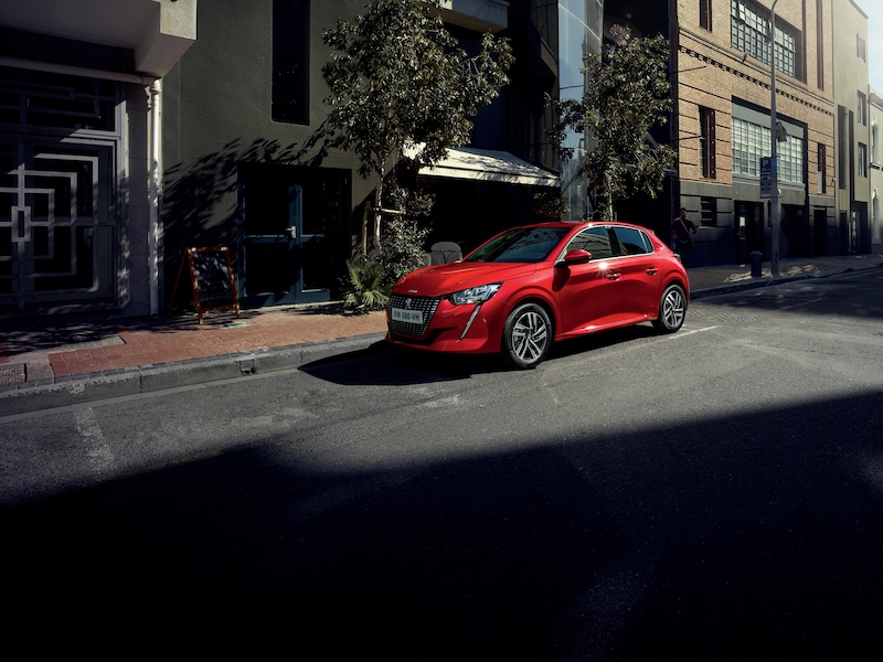 Nuova Peugeot 208 PureTech 75, arrivano gli allestimenti Allure e Allure Pack