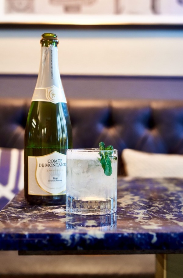 Pasqua in zona rossa, ecco i 5 cocktail Champagne da preparare anche a casa Pasqua in zona rossa, ecco i 5 cocktail Champagne da preparare anche a casa