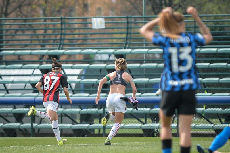 Milan, Valeria Giacinti, 4 gol all’Inter nel segno di Altafini. FOTO ESULTANZA
