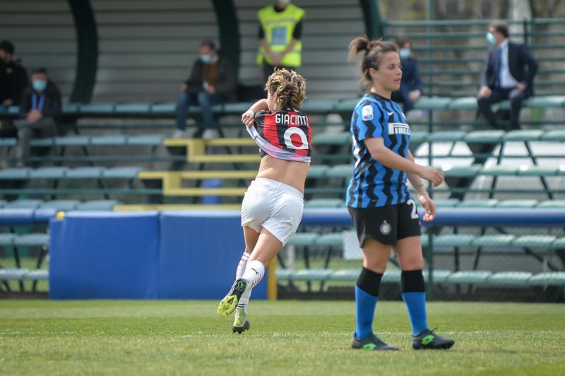 Milan, Valeria Giacinti, 4 gol all’Inter nel segno di Altafini. FOTO ESULTANZA