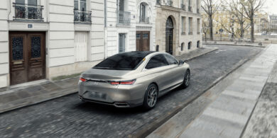 DS9 E-Tense pronta per la passerella italiana