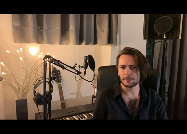 Hale, spopola sul web il suo ‘Perdere tutto’. L’intervista Hale, spopola sul web il suo ‘Perdere tutto’. L’intervista
