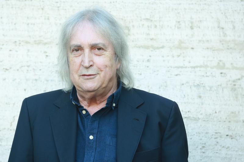 Enrico Vanzina: “Racconto la Milano che non c’è più, svenduta ai grattacieli” Enrico Vanzina: “Racconto la Milano che non c’è più, svenduta ai grattacieli”