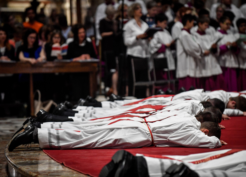 Il Coronavirus fa strage di sacerdoti, la Chiesa piange 269 religiosi morti Il Coronavirus fa strage di sacerdoti, la Chiesa piange 269 religiosi morti
