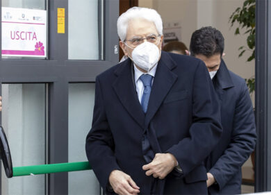 Vaccino, il presidente Mattarella ha ricevuto la seconda dose di Moderna