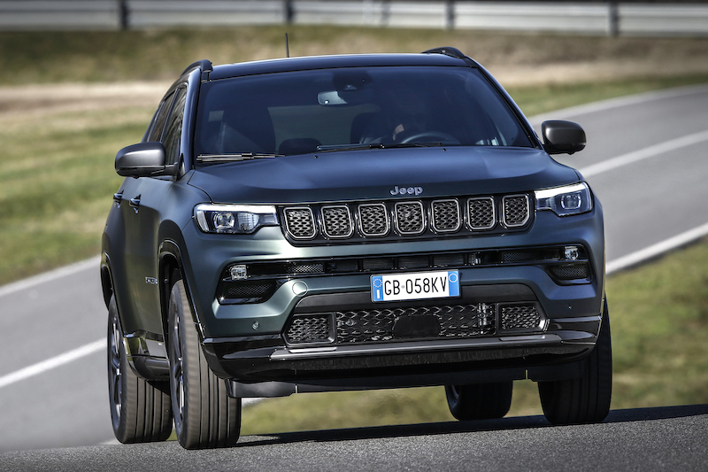 Esordio europeo del Gruppo Stellantis con nuova Jeep Compass